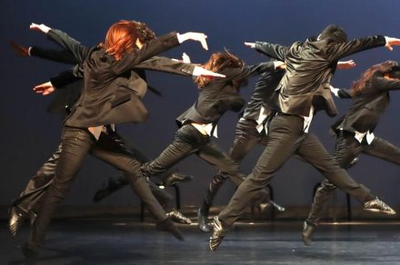 Spectacle danse : Cher Cinéma, scénographie Jean-Claude Gallotta / Théâtre Maurice Novarina